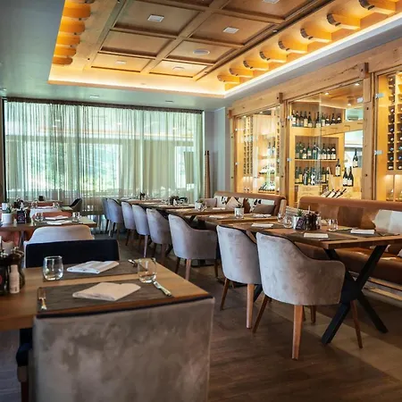 Gorski & Κοπαόνικ