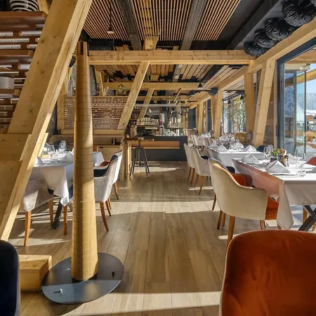 Gorski & Ξενοδοχείο Κοπαόνικ