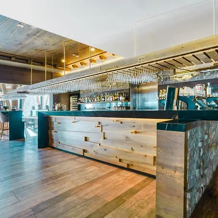 Gorski & Ξενοδοχείο 4*