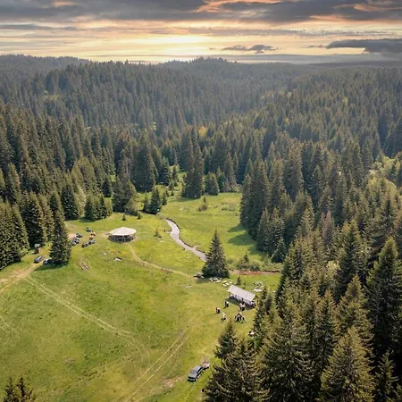 Gorski & Κοπαόνικ